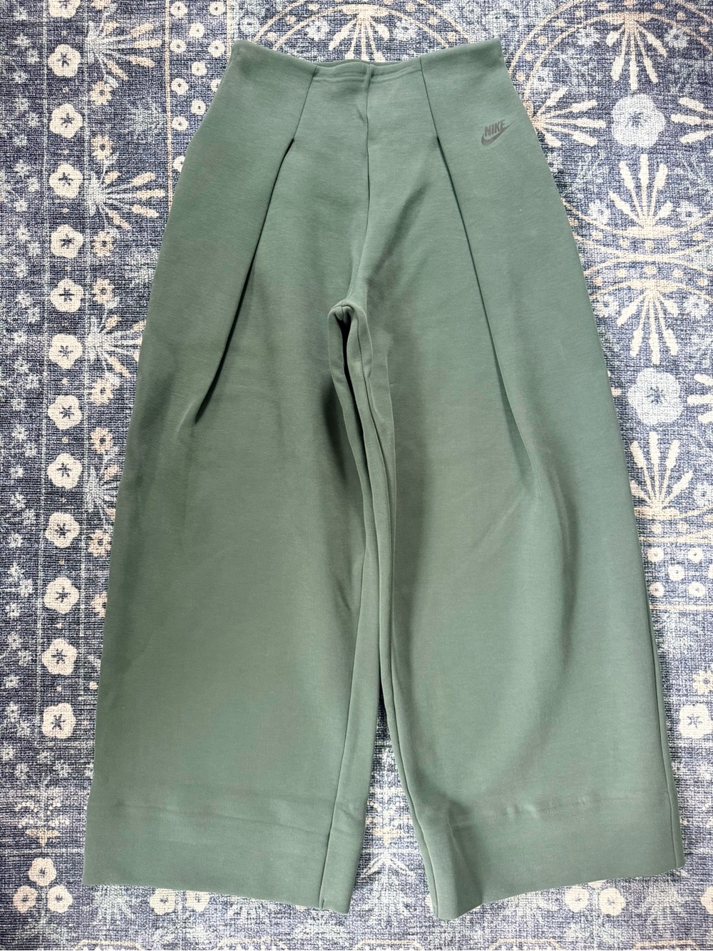 Nike Wide Leg Pants M Tall NEW